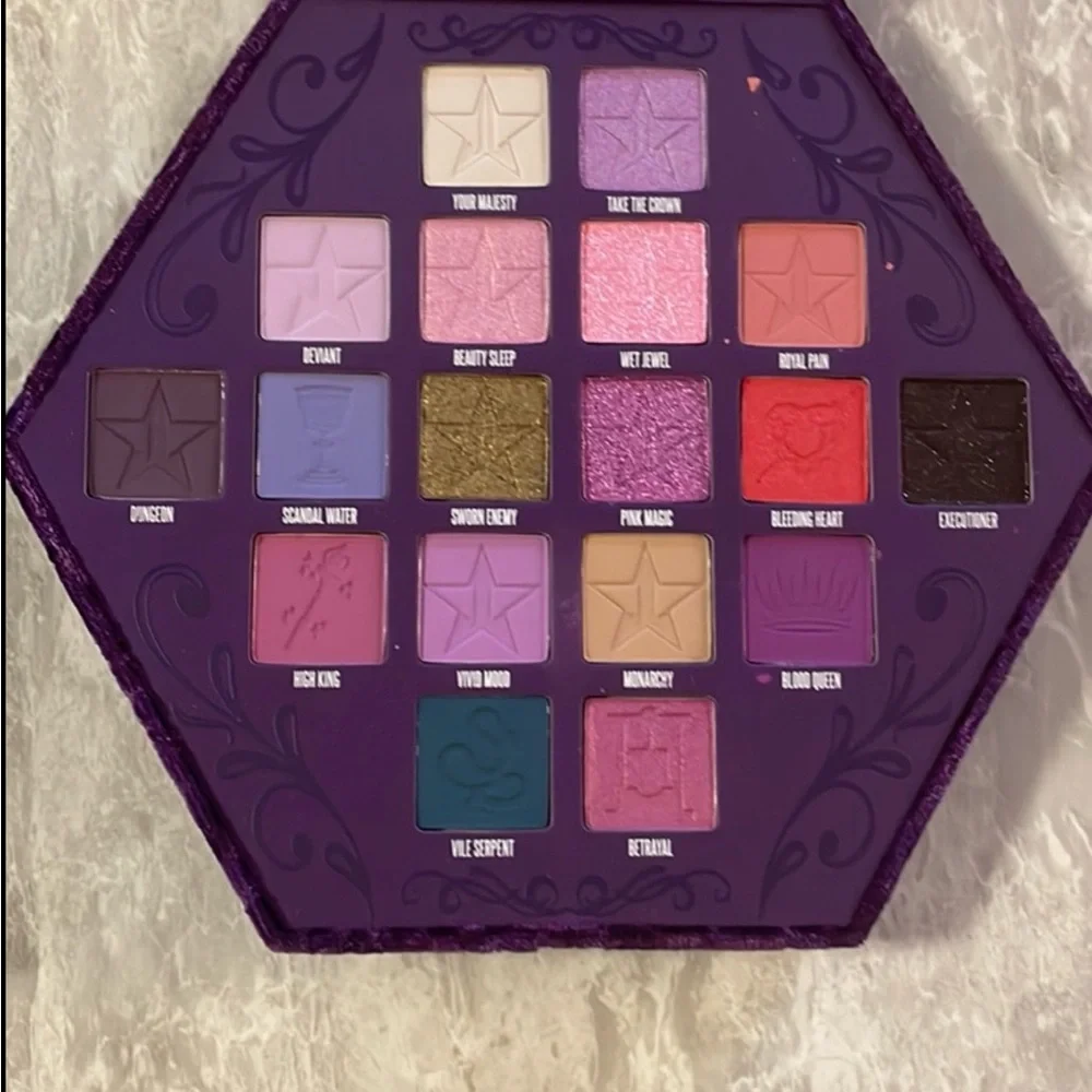 New Jeffree Star Blood Lust‎ Eyeshadow Palette